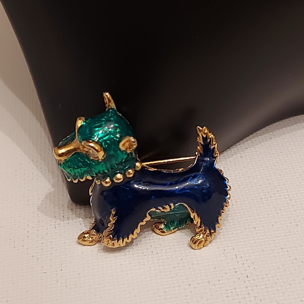 Vintage scottie dog pin